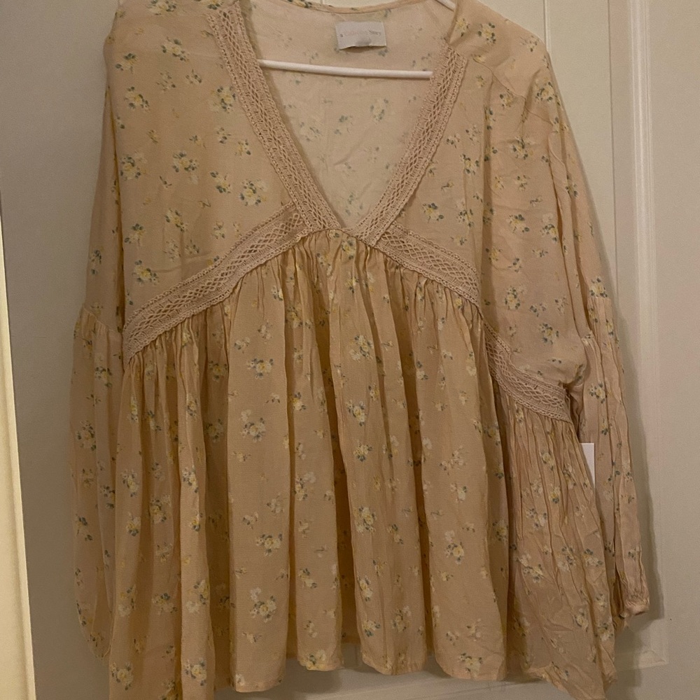 Size medium BoHo chic NWT baby doll long sleeve top
